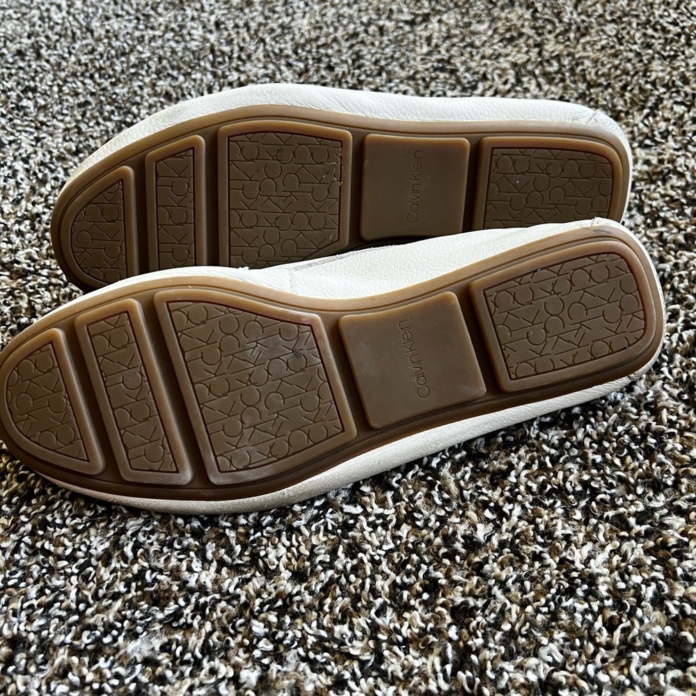 Calvin Klein Women's Cream Loafers - Picture 7 of 8